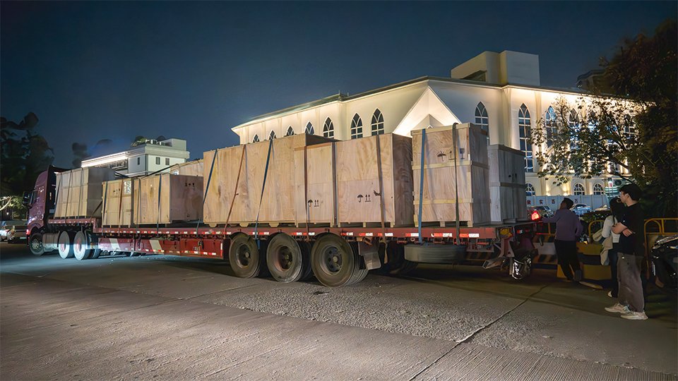 The Cargoes on the Truck