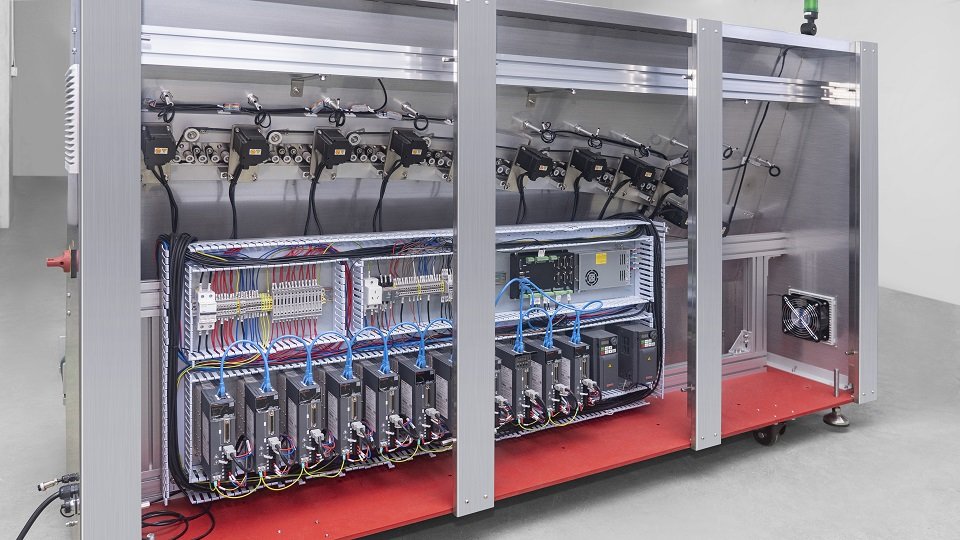 Well-organized electric cabinet of rich packing&rsquo;s bag sorting machine