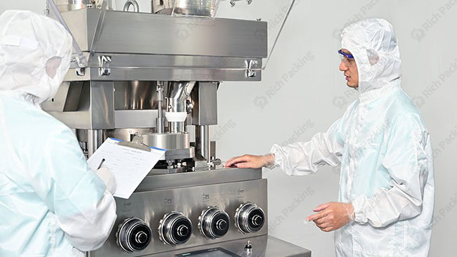 La guida definitiva all'acquisto di una macchina per la stampa di compresse: tipologie, principio di funzionamento e 10 specifiche fondamentali